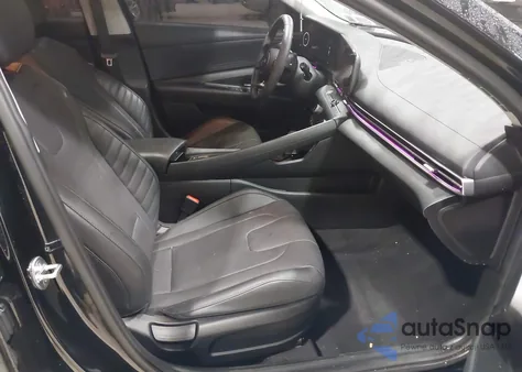 2021 Hyundai Elantra Limited z USA, uszkodzony, nr VIN KMHLP4AG6MU065070